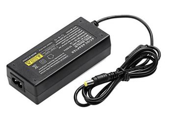 Adaptador preto da alimentação de DC da C.A. do Desktop com ruído da ondinha 100mvpp, eficiência de 85%