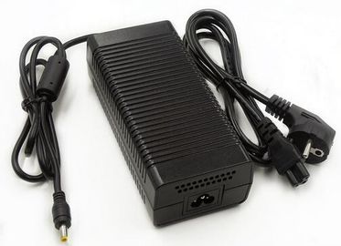nível 5 do adaptador da alimentação de DC da C.A. de 12V 5a para CCTVs/caderno 100 ~ entrada 240v