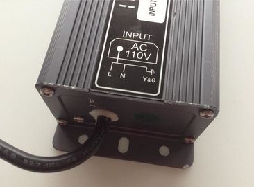 O motorista constante 12v 24v/IP67 do diodo emissor de luz de uma tensão de 100 watts conduziu o motorista da fonte de alimentação com CE