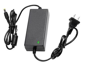 Adaptador preto da alimentação de DC da C.A. do Desktop com ruído da ondinha 100mvpp, eficiência de 85%