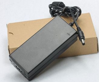 as fontes de alimentação do CCTV de 12V 5A, C.C. da C.A. conduziram o carregador da fonte de alimentação transformador de 60 watts