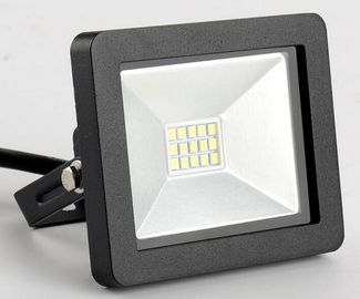 Luzes de inundação conduzidas impermeáveis do estádio de IP65 10w 700lm com vidro moderado, corpo de alumínio preto