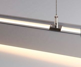 o perfil de alumínio do diodo emissor de luz do pendente de 75mm*95mm com o PC geado, suspendido para cima e para baixo o alumínio conduziu o perfil